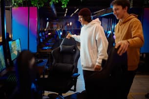 From Esports to Social Casino Games: How Online Gaming Ecosystems Are Expanding