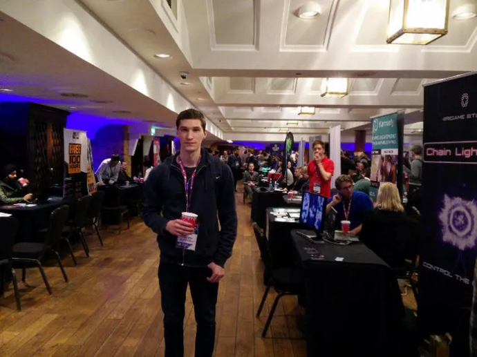 «Не делайте этого» – интервью с Романом Агаповым  о сложностях выпуска игры мечты и киберспорте. Фото 6