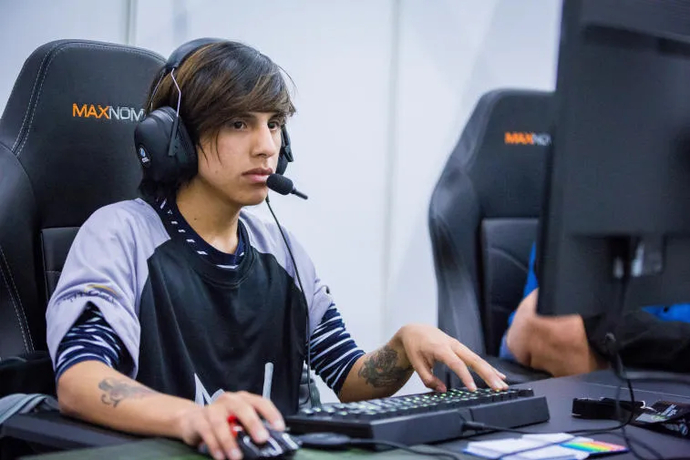 Estrada para Bucareste - Thunder Predator. Photo 2