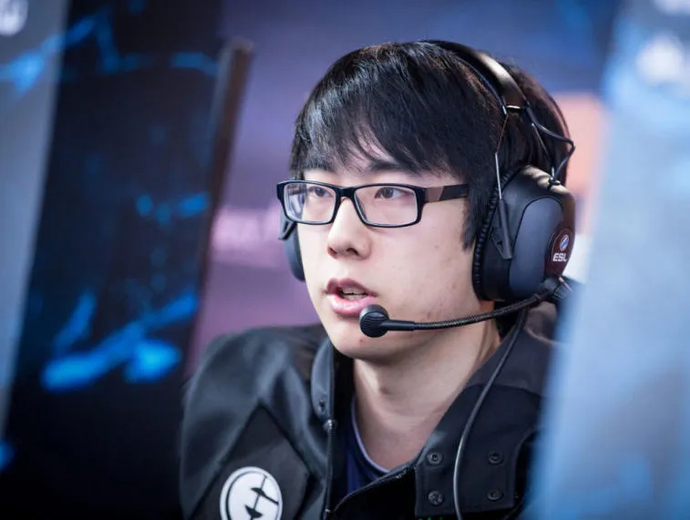 Bükreş Yolu - Evil Geniuses. Photo 4