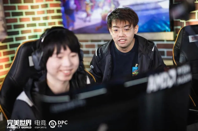 TI10: Elephant - equipe extremamente incompreensível neste torneio. Photo 1