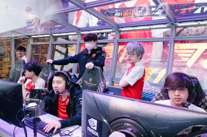 Решафлы в топовых командах после The International 10 - первая часть! . Фото 3