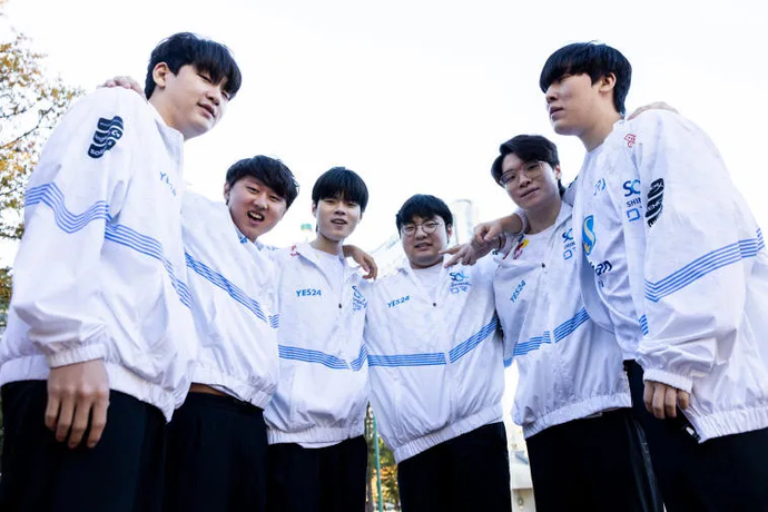 Os velhos pertencem aqui: previsão para a final Worlds 2022. Photo 1