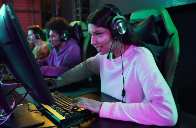 Przełamanie stereotypów: droga kobiet w świecie esportu 1