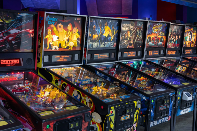 Explore the Best Vintage Pinball Machines as Top-Notch Gaming Collectibles 28