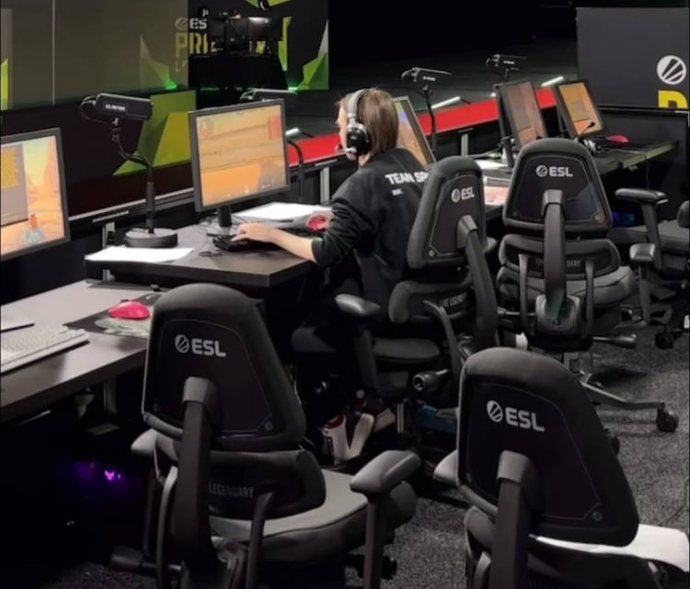 Spirit Secure Hard-Fought Victory Over Eternal Fire at ESL Pro League Season 21 3