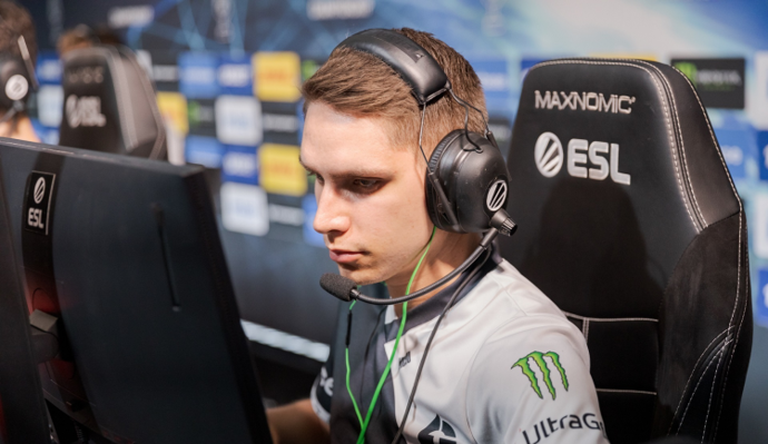 MICHU_at_IEM_Cologne_2021