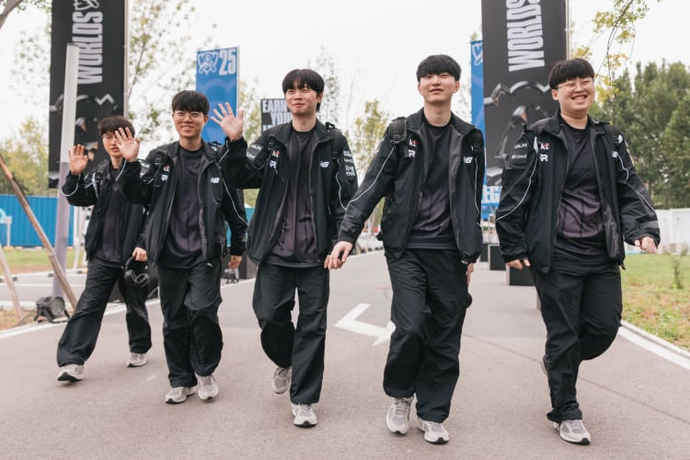 Best League of Legends Teams in 2025 6