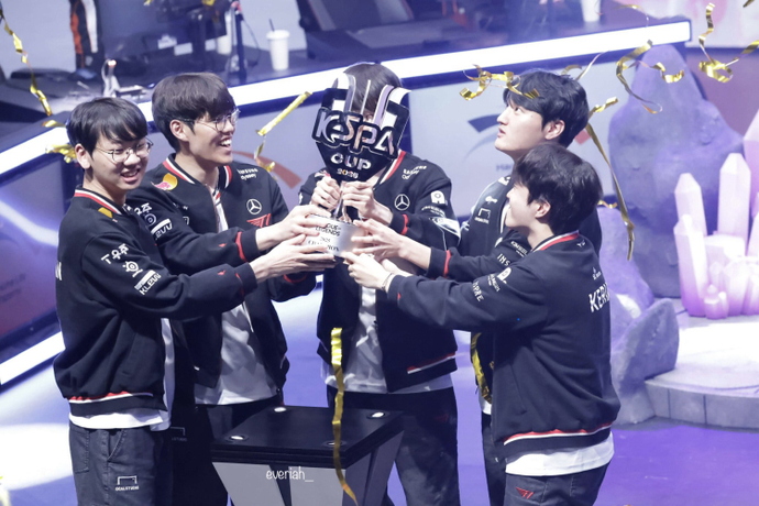 LCK Cup 2026: Gumayusi and Zeus fail to prevent HLE elimination 1