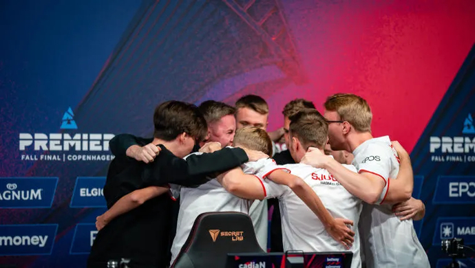 G2 Esports und NAVI verließen die BLAST Premier Fall Finals 2022. Foto 1