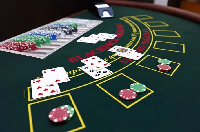 Live Blackjack - What is it and How to Play? Live Blackjack - What is it and How to Play?