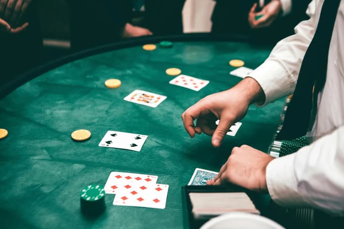 How to Master Blackjack with Online Simulators