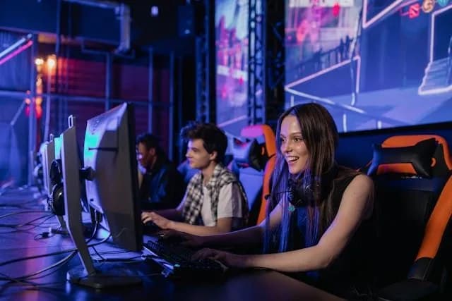 Esportsin tarina Suomessa: Kuinka kilpapelaaminen löysi paikkansa
