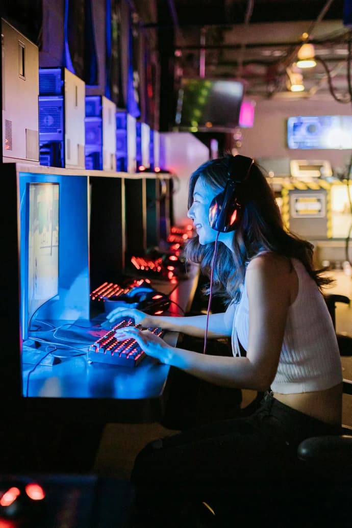 Warum Gamer zu Spielern werden und Online Casinos auch in der Gaming-Community immer beliebter werden Warum Gamer zu Spielern werden und Online Casinos auch in der Gaming-Community immer beliebter werden