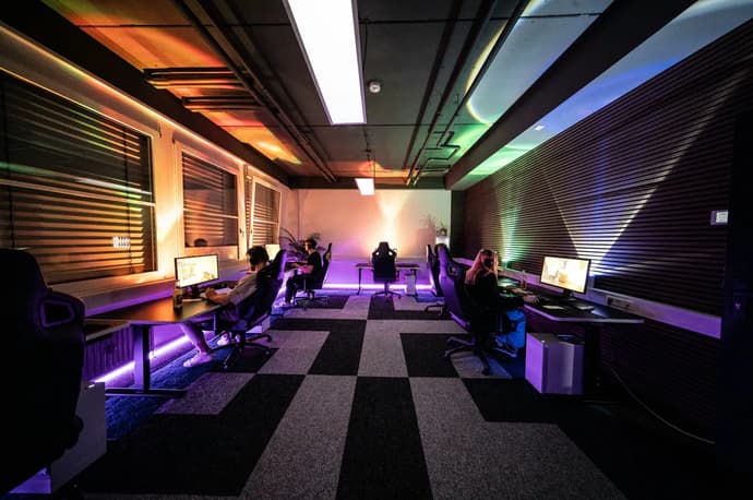 How Canadian Online Gaming Communities Are Changing How Canadian Online Gaming Communities Are Changing