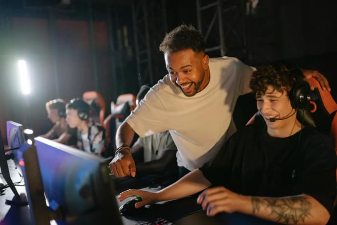 Top 5 des jeux gratuits en ligne pour jouer sans téléchargement: puzzles, cartes, réflexes et mini-jeux