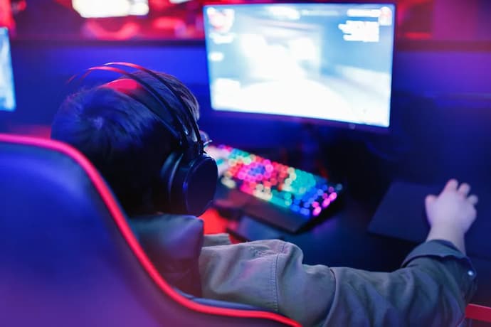 CS: GO neden en seçkin FPS- disiplini? CS: GO neden en seçkin FPS- disiplini?