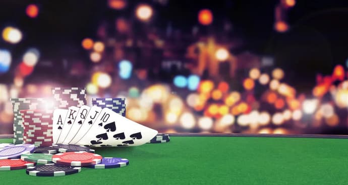 Stop making these mistakes in live poker