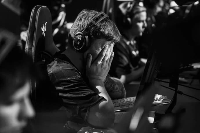 No torneio Gamers8 2023, o segundo dia de jogo testemunhou a derrota da NAVI contra a equipa Vitality, tendo sido registados vários resultados de jogos No torneio Gamers8 2023, o segundo dia de jogo testemunhou a derrota da NAVI contra a equipa Vitality, tendo sido registados vários resultados de jogos