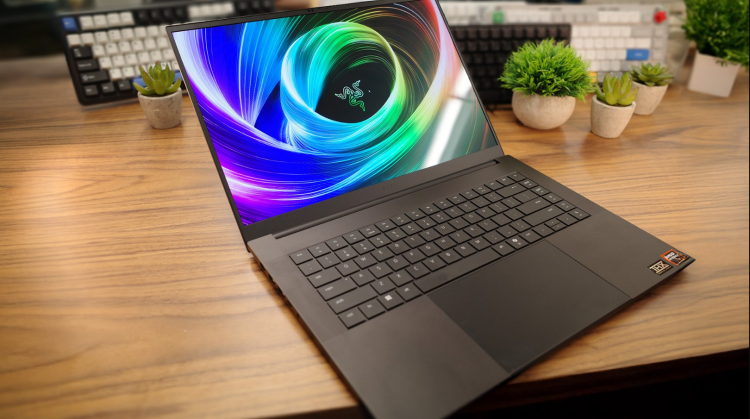 Razer Blade 16 (2025)